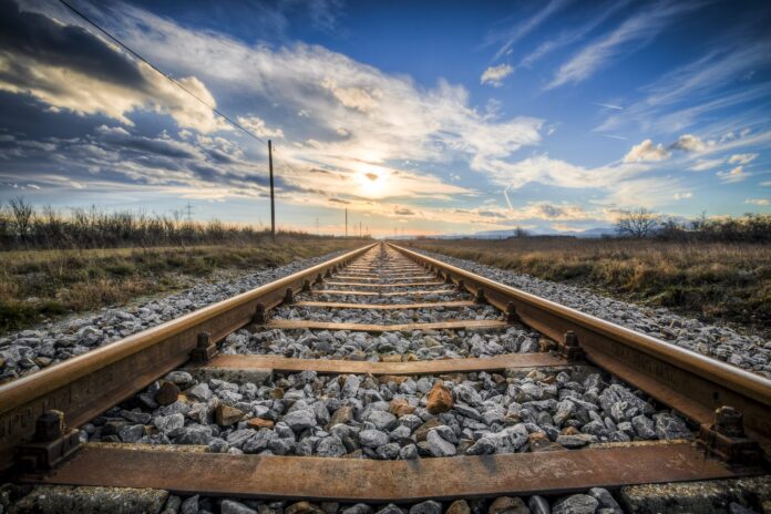 landscape-sky-sun-track-railway-sunset-560302-pxhere.com (1)
