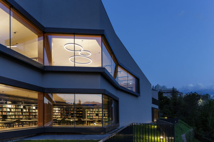 Università di Trento, Biblioteca universitaria Mesiano. Esterni